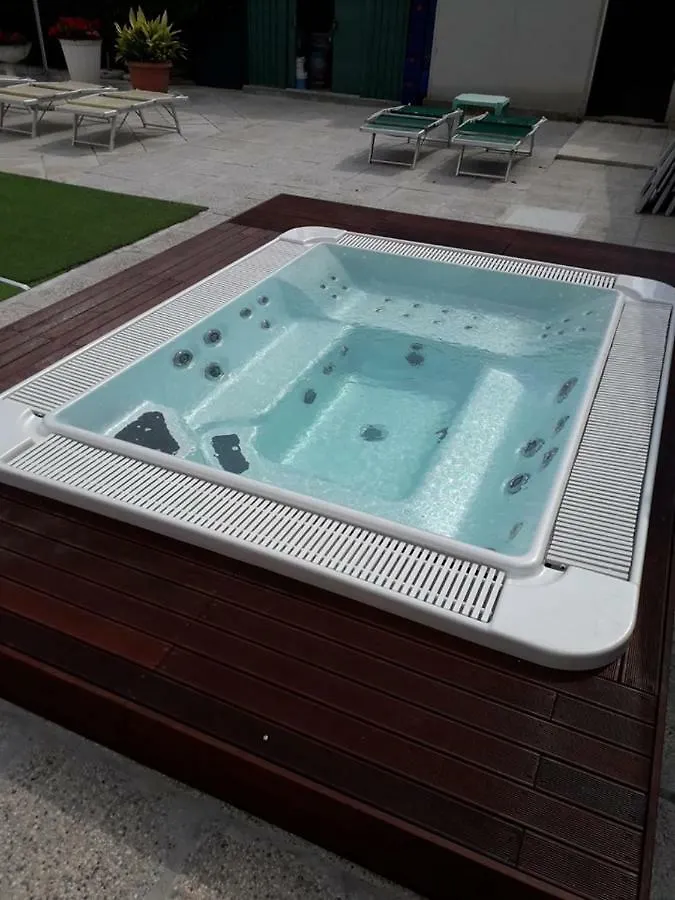 Hotel Lem ريميني