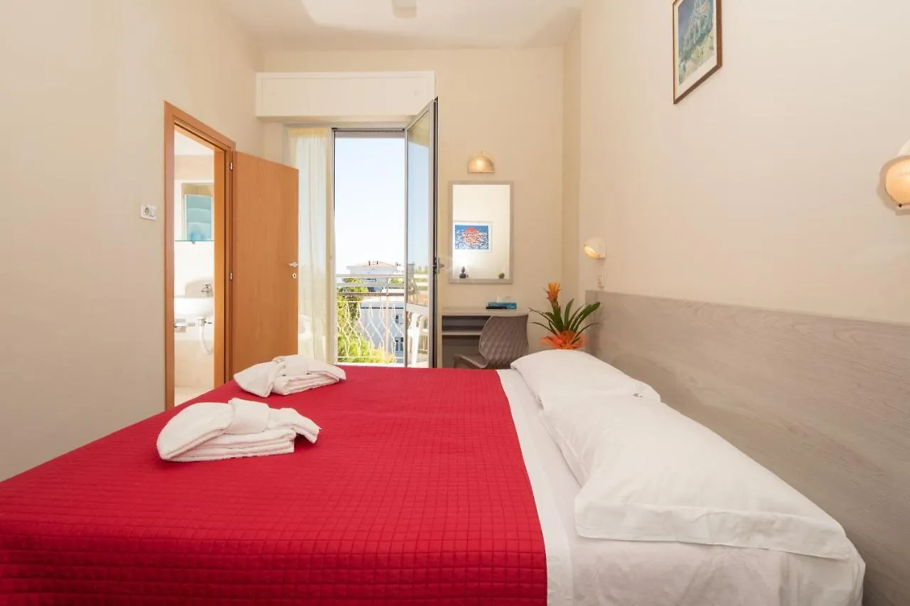 **  Hotel Lem ريميني إيطاليا